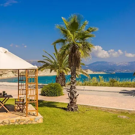 Aquamarine * Κουνόπετρα