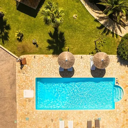 Aquamarine Kounopetra